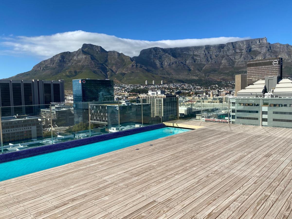 HOTEL SKY CAPE TOWN